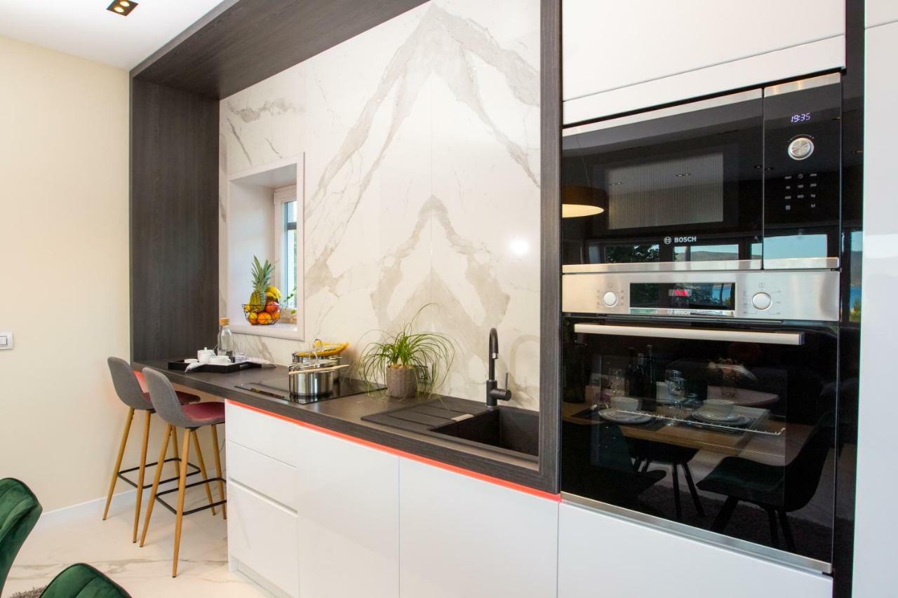 Apartmani Paklenica Noa Starigrad Paklenica Esterno foto