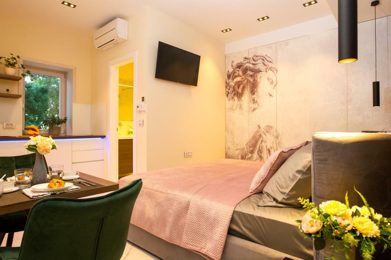 Apartmani Paklenica Noa Starigrad Paklenica Esterno foto